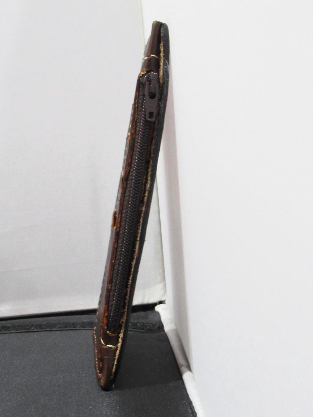Handmade Leather Tooled Cross Purse - Brown