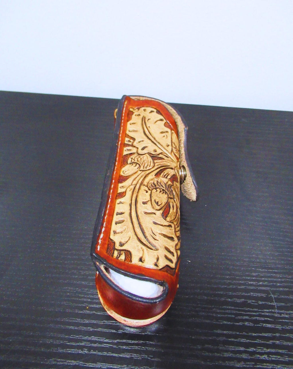 Leather Golf Ball Holder - Hand Made Golfer Gift - Tooled/Carved Leather - Tan