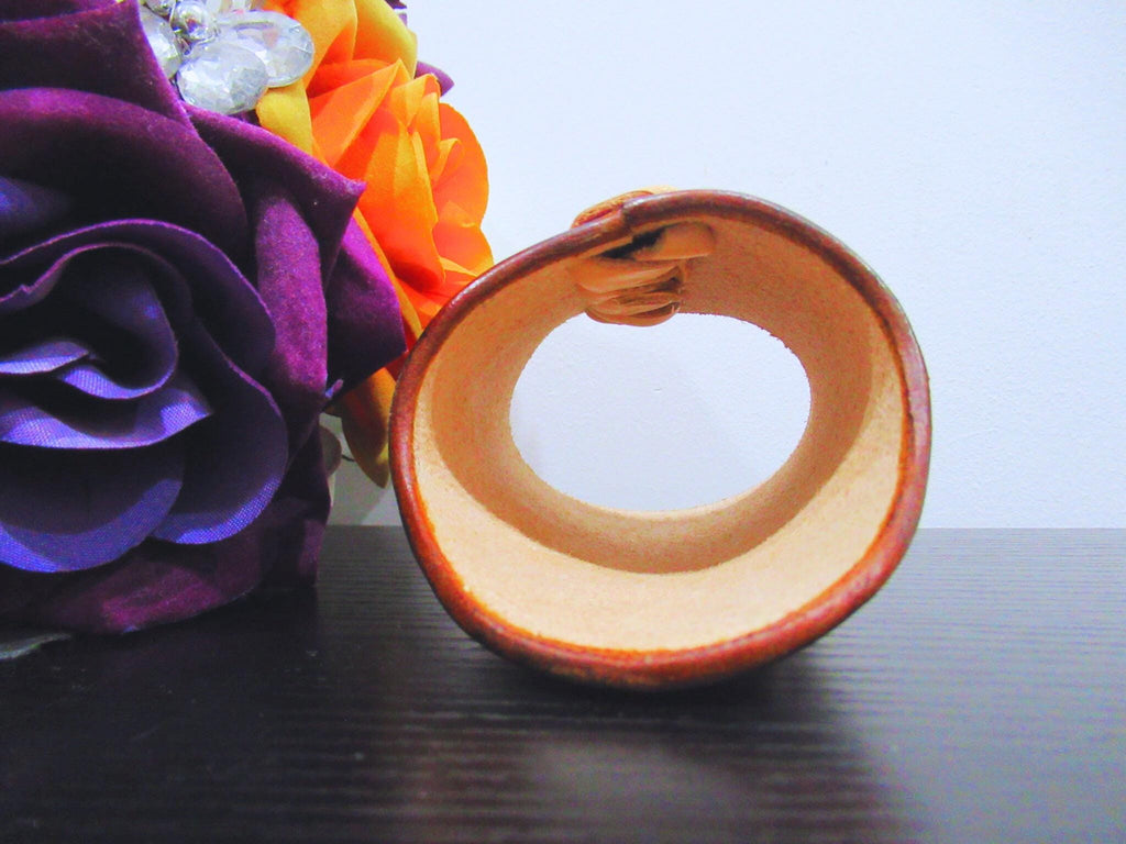 Custom Leather Wedding Bouquet Wrap/Holder - Floral Design - For Brides, bridesmaids & Flower Girls