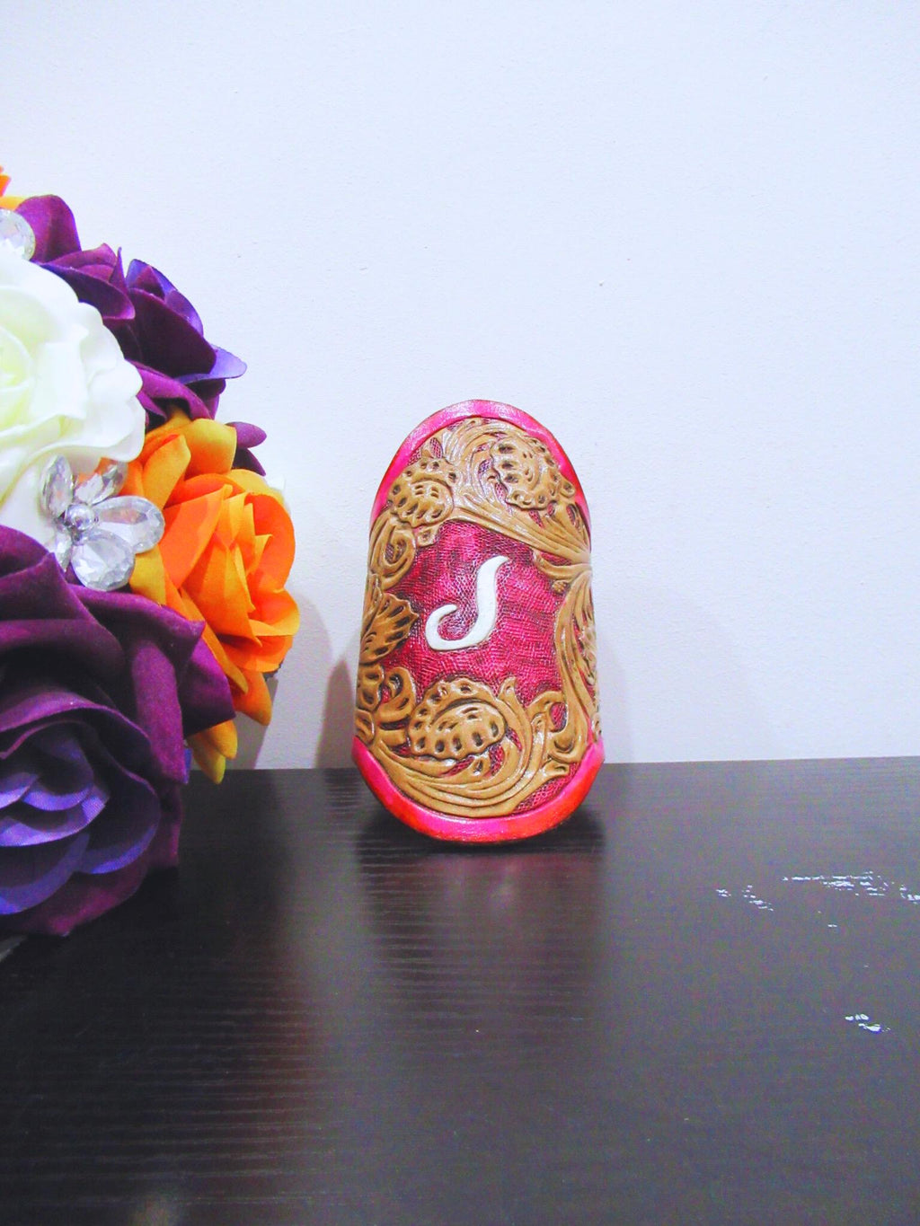 Custom Leather Wedding Bouquet Wrap/Holder - Floral Design - For Brides, bridesmaids & Flower Girls