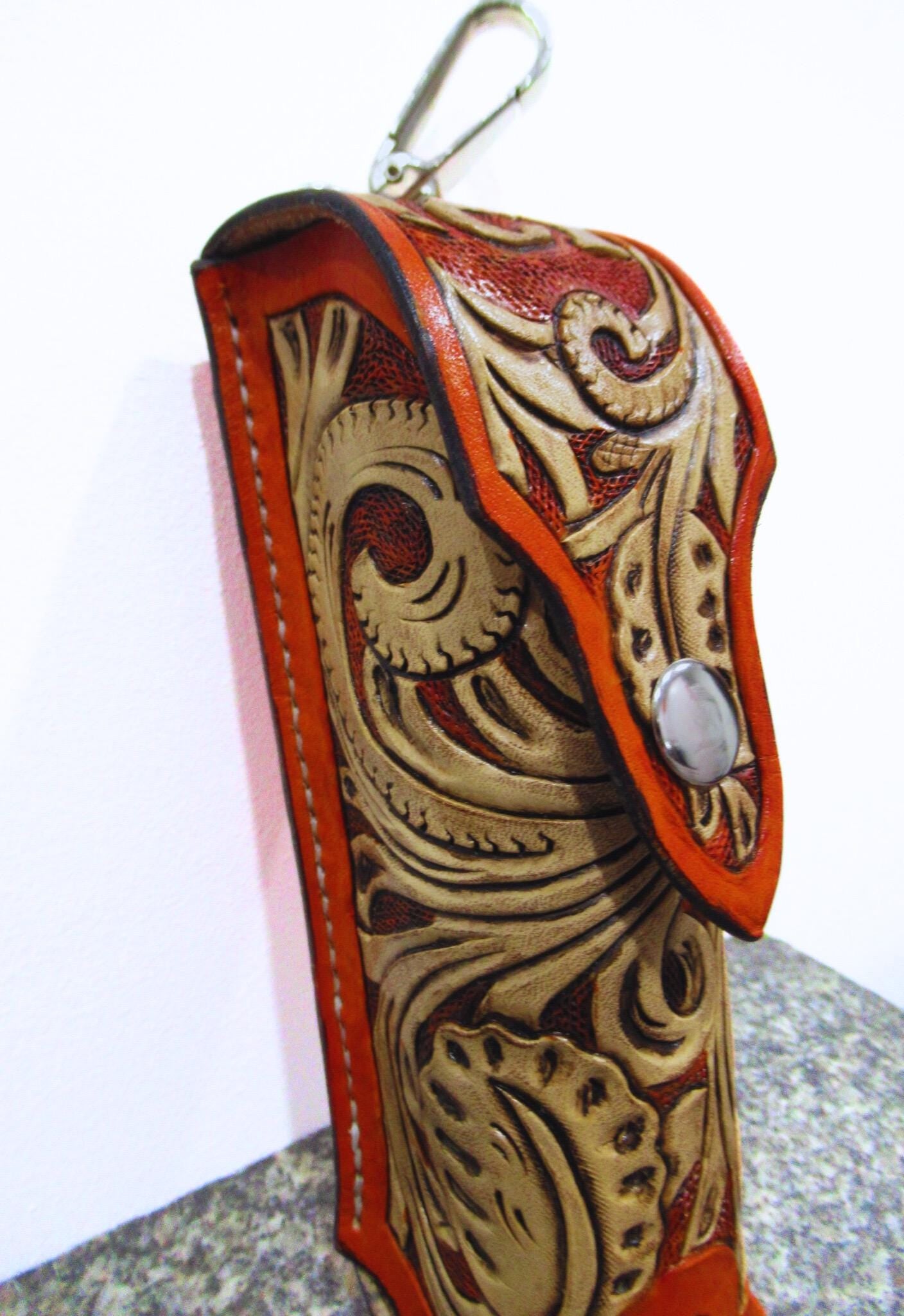 Leather Golf Ball Holder - Hand Made Golfer Gift - Tooled/Carved Leather